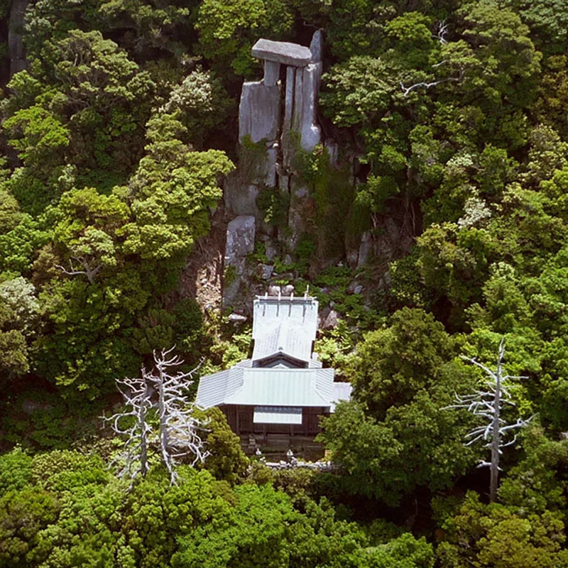 island-beach-getaways-four-hours-tokyo img 19