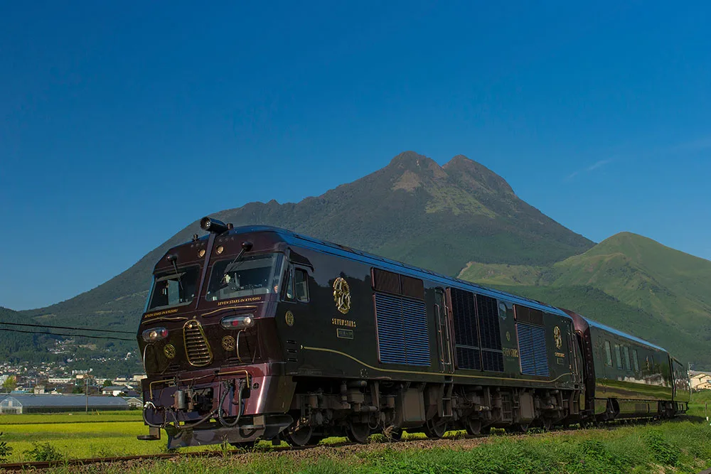 Condé Nast Traveler readers rank the ultra-luxurious Seven Stars as one of the best trains in the world!
