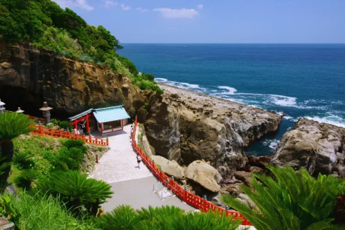 Miyazaki Highlights: Aoshima Shrine, Udo Jingu Shrine & Obi Castle Town Walk
