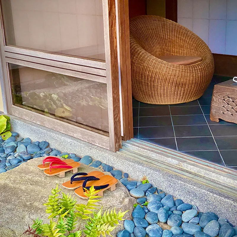 kyushu-onsen-bathing-porcelain img 11