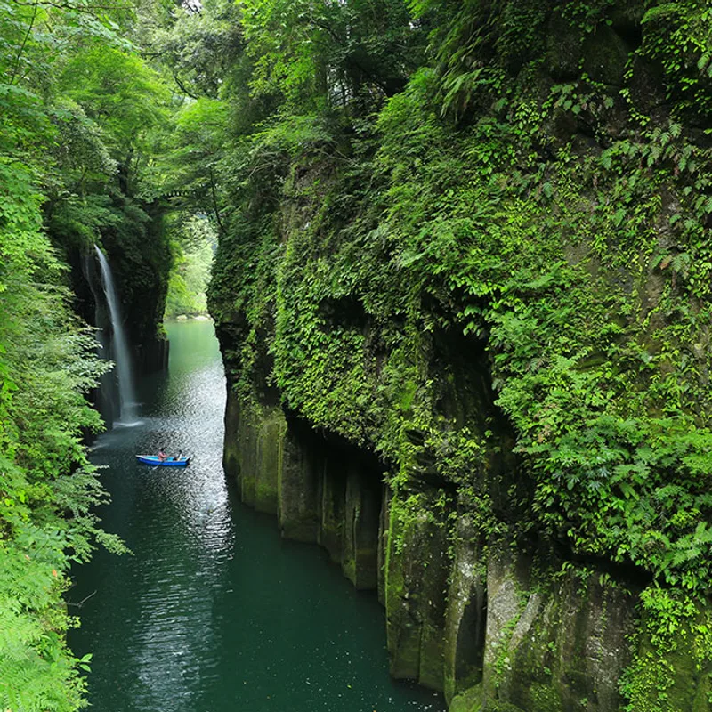 kyushus-scenic-coast img 02