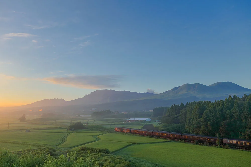 Seven Stars in Kyushu voted best luxury train in the world by Condé Nast Traveler readers!