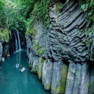 Tour the Mythical Land of Takachiho (Start in Kumamoto, End in Takachiho, Miyazaki)