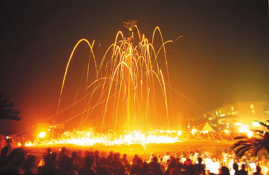 cape-toi-miyazaki-festival-colors_08