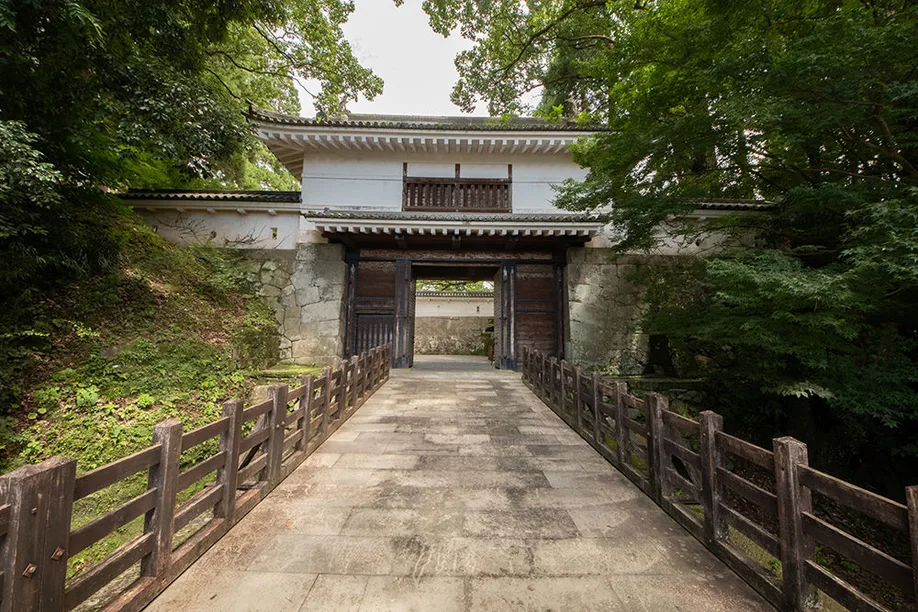 exploring-obi-castle_03