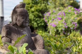 Exploring Saga City:and the Sake Street