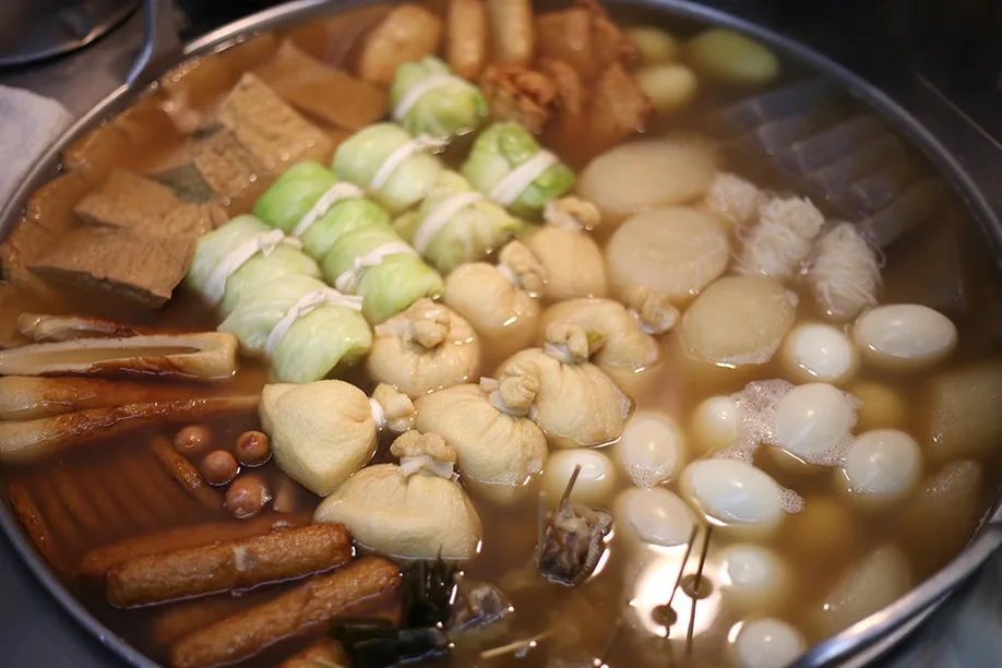 feast-your-senses-fukuokas-bustling-fresh-food-market_07