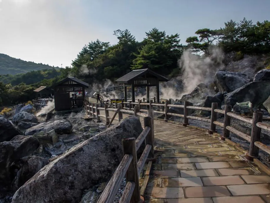 hell-and-back-walk-through-steamy-hot-springs-unzen_03