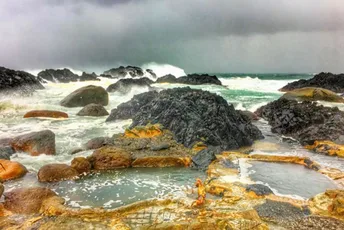 Kyushu:Island of Healing Waters