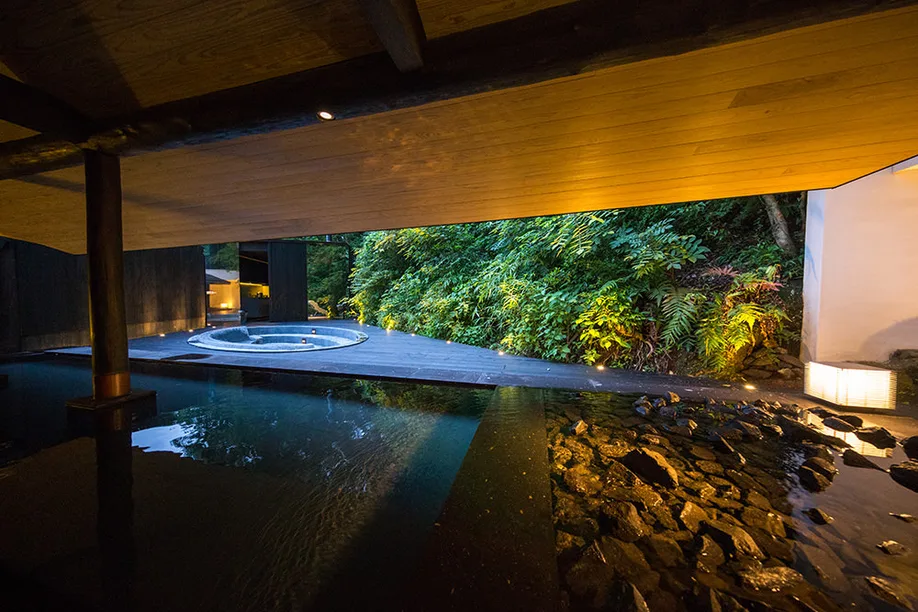 mystic-art-meets-mindfulness-mifuneyama-rakuen_10