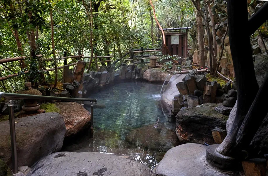 sanso-tensui-luxury-onsen-oita_09