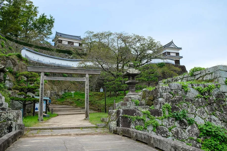 usuki-samurai-edo-castle-town_07